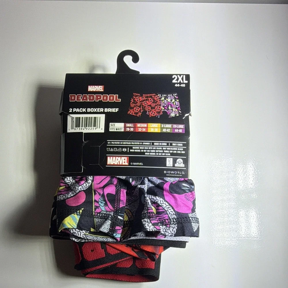 Marvel Deadpool Men's Crew Socks Size 10-13 Black/Red 1 Pair Cotton